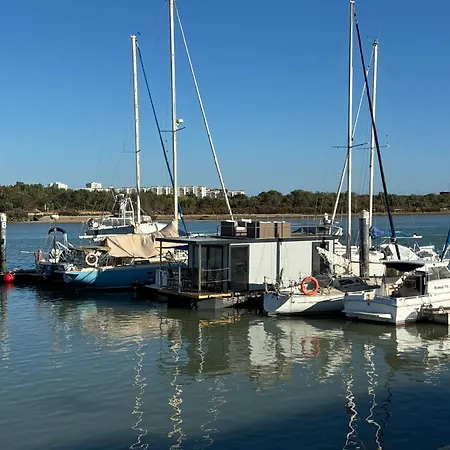 The Boathouse Company - Casa Flotante Experience - Real Club Nautico, Botel El Puerto de Santa Maria