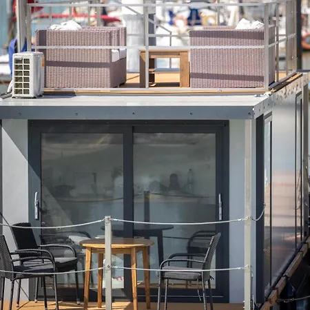 The Boathouse Company - Casa Flotante Experience - Real Club Nautico, *
