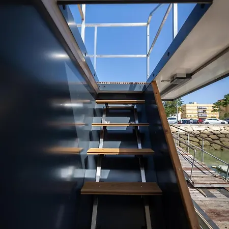 The Boathouse Company - Casa Flotante Experience - Real Club Nautico, Botel