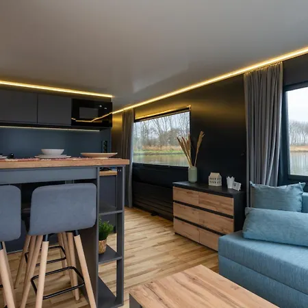 The Boathouse Company - Casa Flotante Experience - Real Club Nautico, El Puerto de Santa Maria